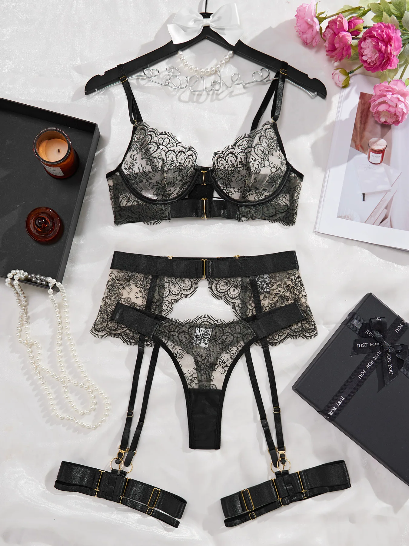 Ellolace Luxury Lingerie Erotic Outfit Lace Sexy Ladies Underwear Suspender Set Romantic Hot Bilizna Fancy See Through Outfits
