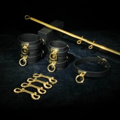 Barra Espalhadora BDSM Dourada (Spreader Bar) com Punhos e Coleira de Couro