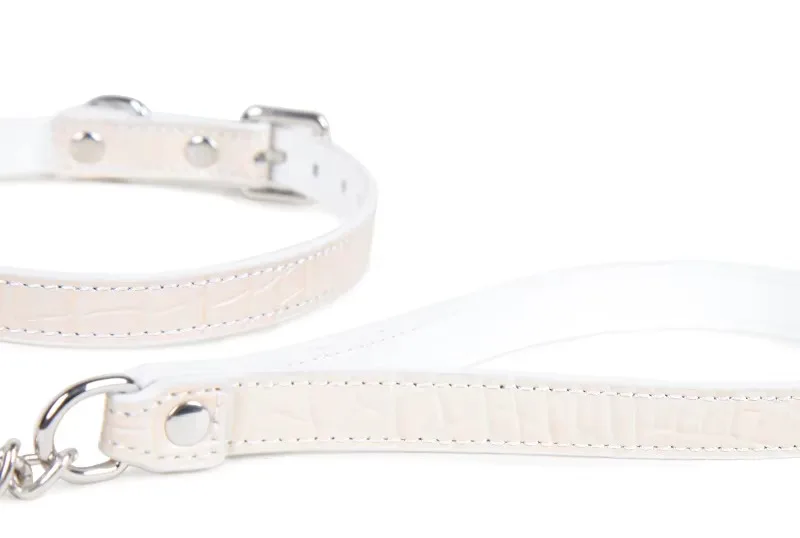 BDSM Collar with Chain Sex Bondage Sexuel Accessory Cowhide Leather Bell Choker for Outdoor Private Intimate Couple Puppy Play