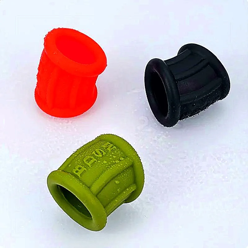 Anel escrotal nas cores preto, verde e laranja