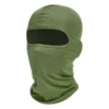 Balaclava verde de tecido elástico com abertura única para os olhos