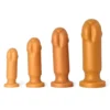 Os quatro tamanhos do dildo anal lado a lado, do S ao XL