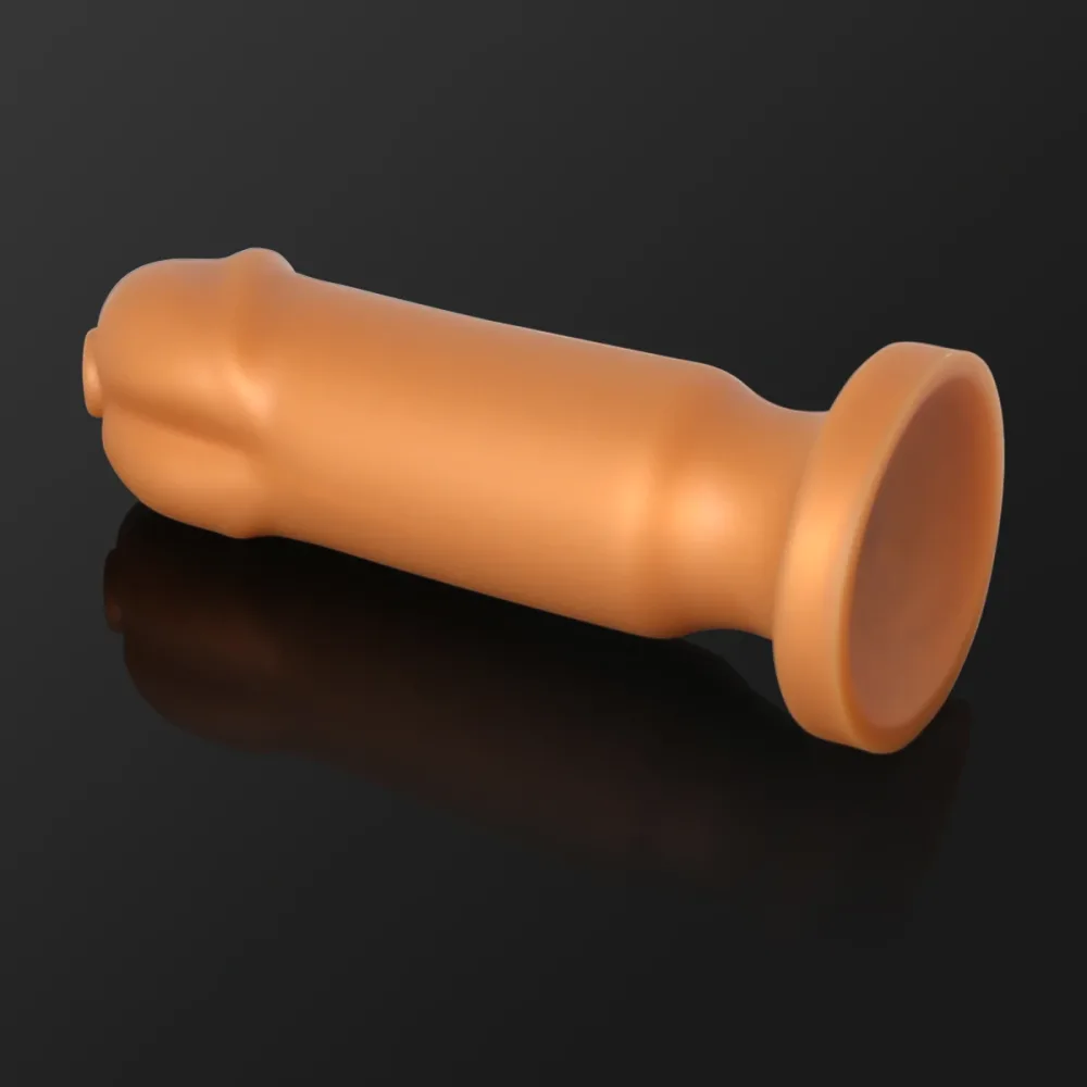 Detalhe da base larga com ventosa do dildo anal de silicone