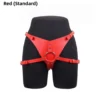 Harness para pegging standard vermelho com O-ring prateado vestido em manequim