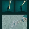 Ponta fina dourada do vibrador sob a agua