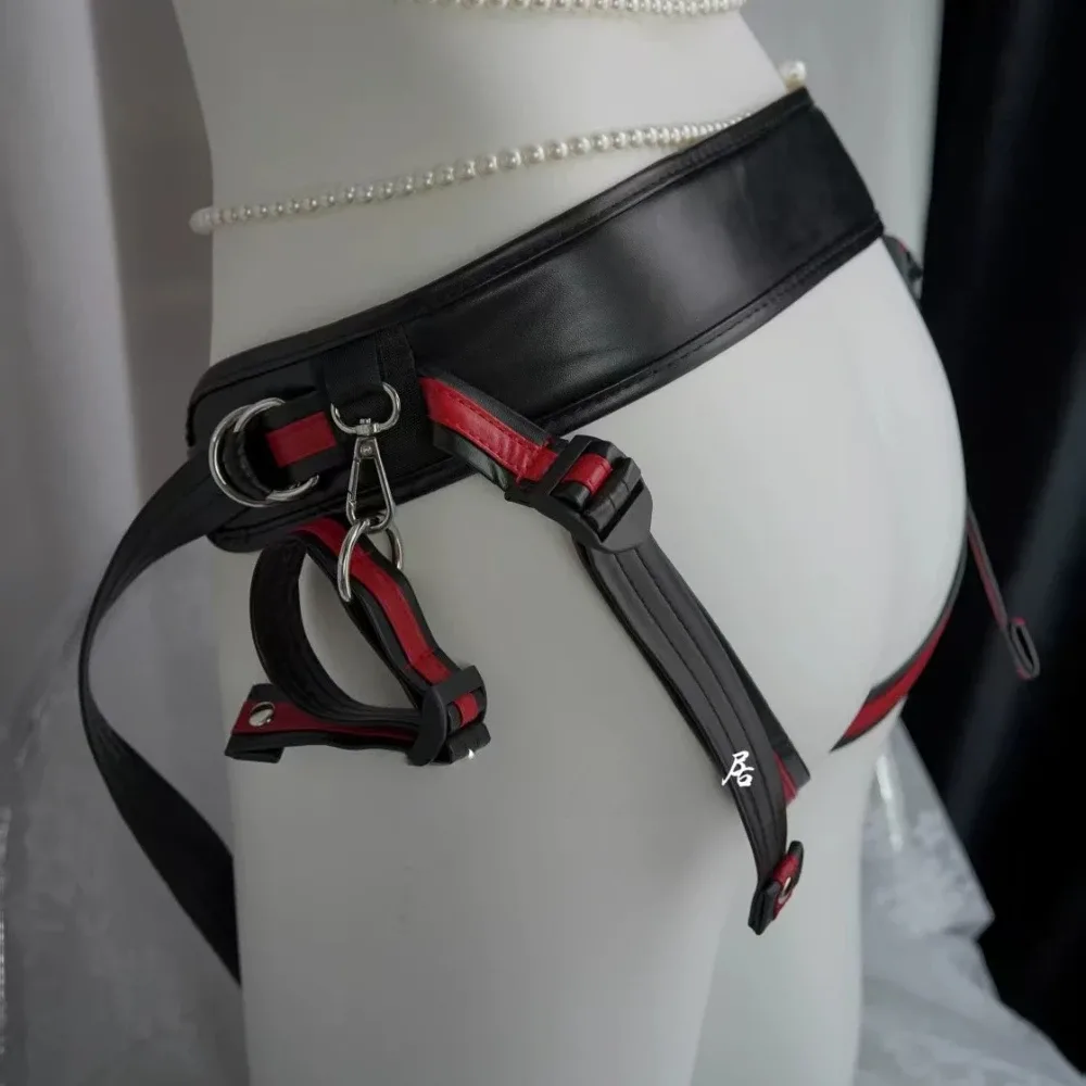 Strapon harness Imperatriz preto com vermelho de costas com apoio lombar