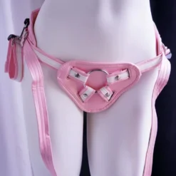 Strapon harness Imperatriz rosa vista de frente com argola de metal